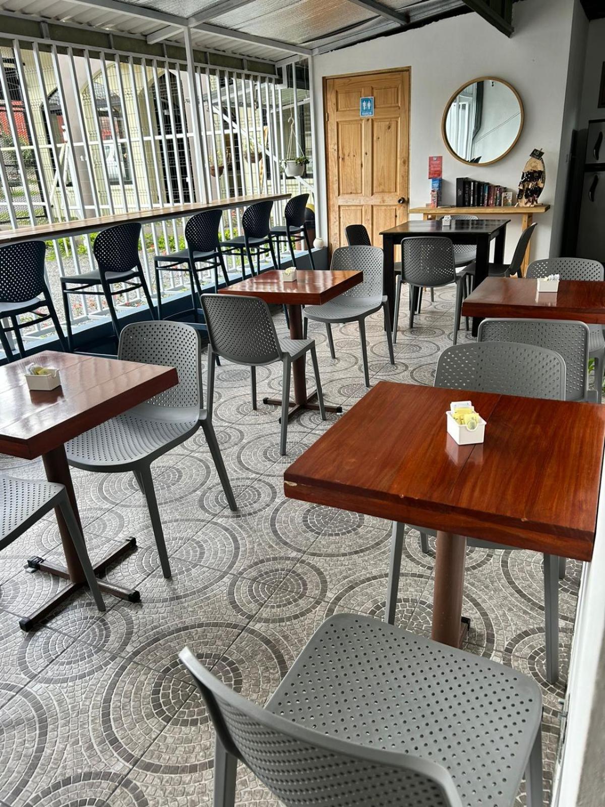 Hotel Alicia La Fortuna Ngoại thất bức ảnh